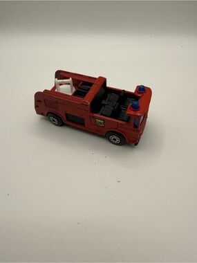 Vintage 1981 Matchbox Snorkel
Fire Truck